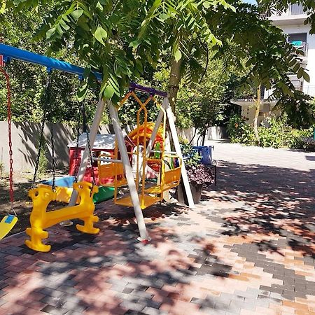 Hotel Gori Kobuleti Bagian luar foto