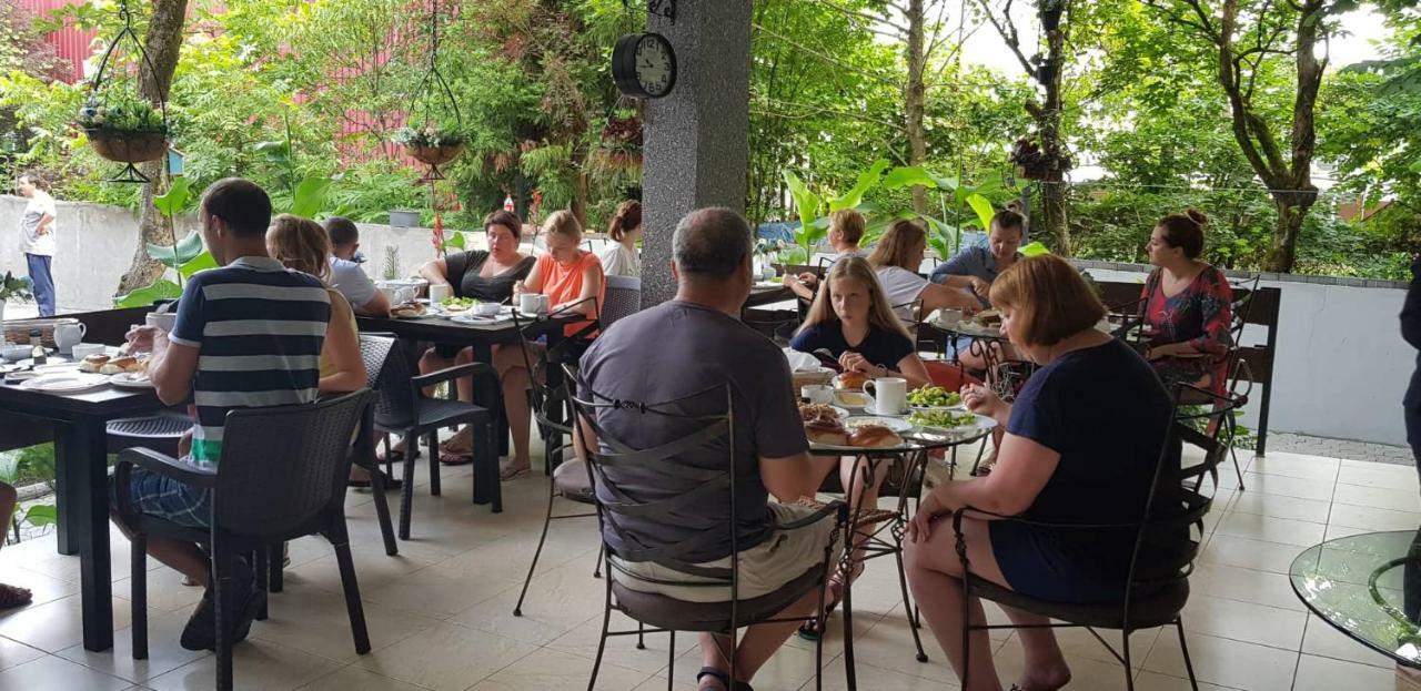 Hotel Gori Kobuleti Bagian luar foto